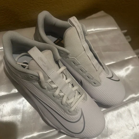 White Athletic Cleats Nike Vapor Edge Shark Youth 4.5sx - Picture 4 of 5